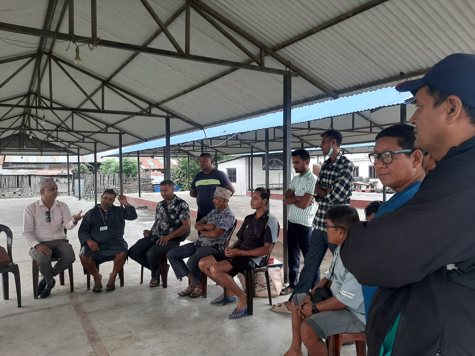 सिटि चालकहरू माझ बिमा  सचेतना र बिमा याेजना बारे छलफल (सिटि सफारी चालक संघ गछियाअ:)